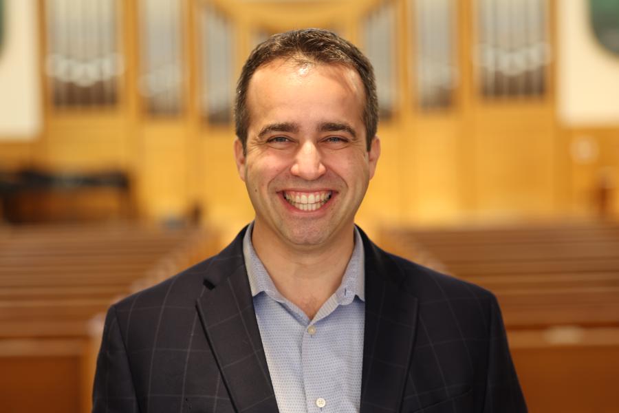 Headshot of Jared E. Alcantara